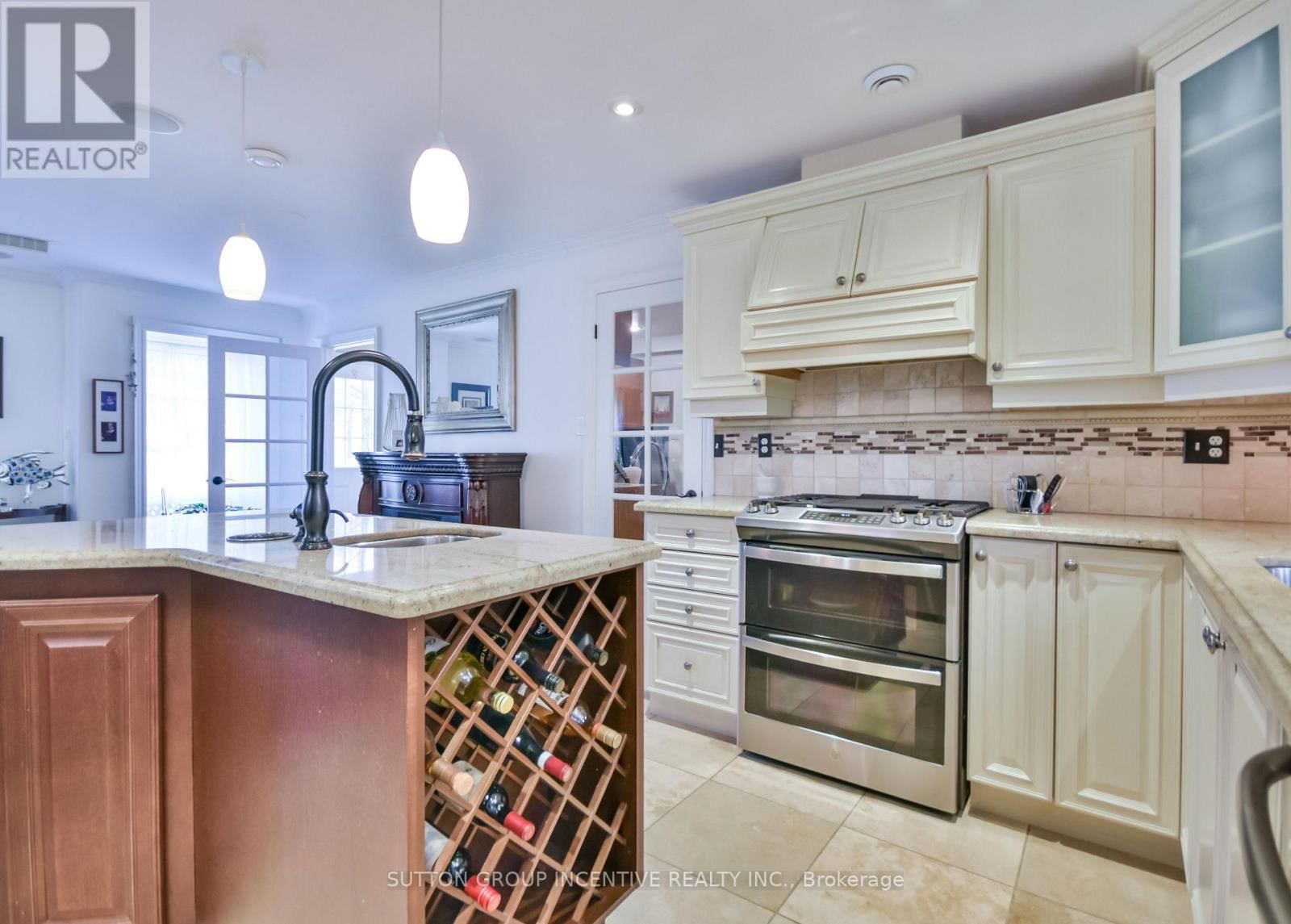 287 EDGEHILL DRIVE Image 17