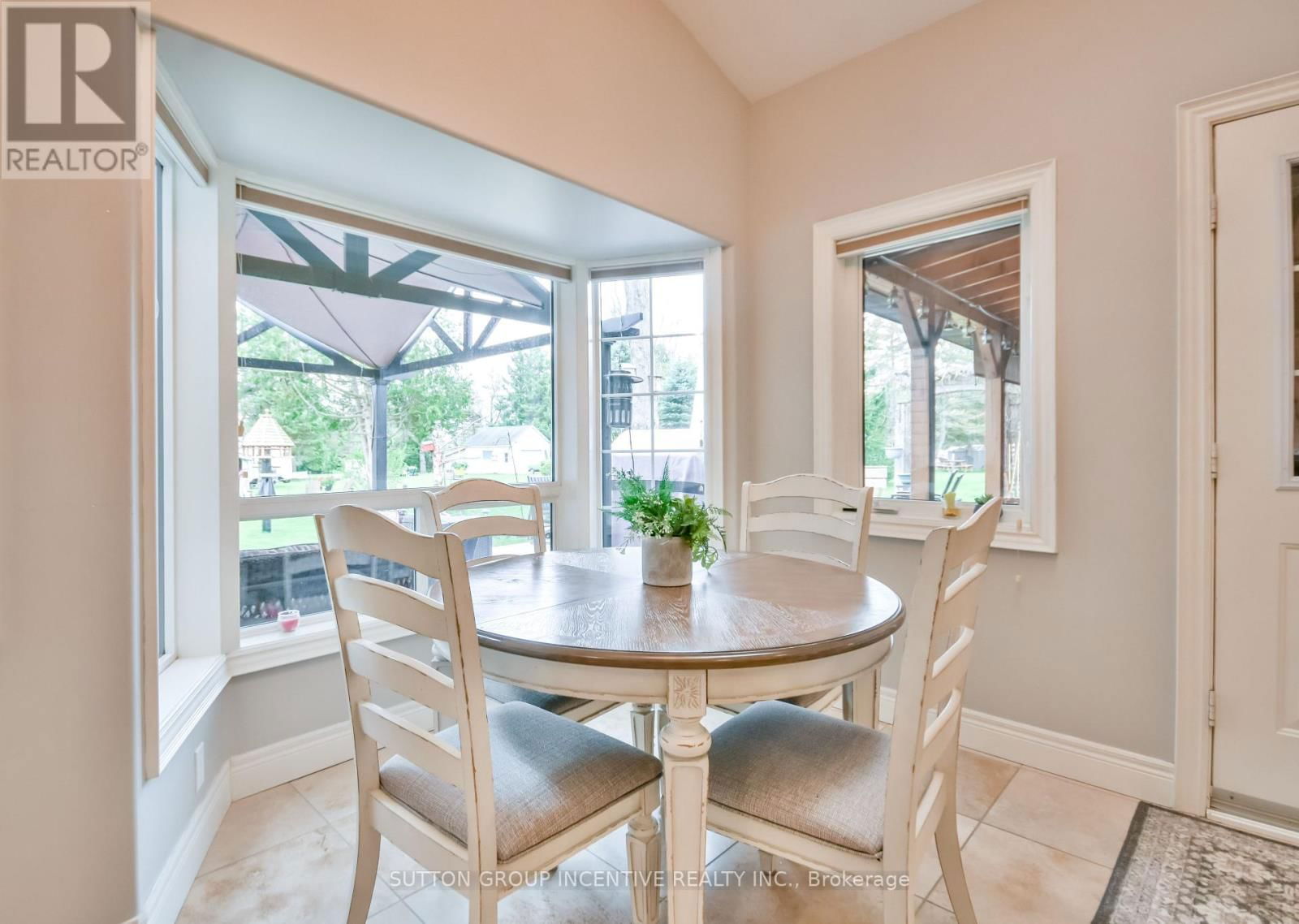 287 EDGEHILL DRIVE Image 20