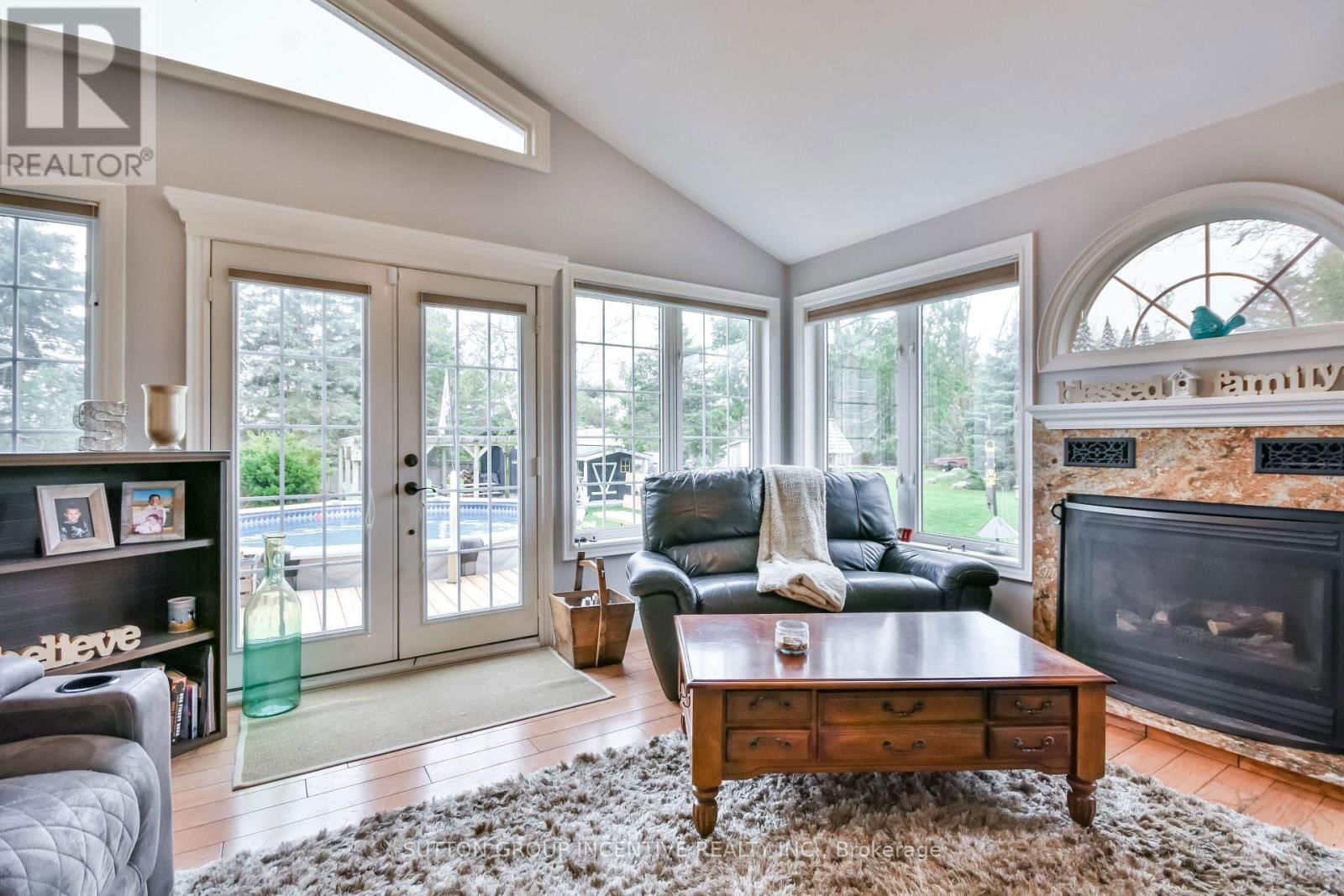 287 EDGEHILL DRIVE Image 25