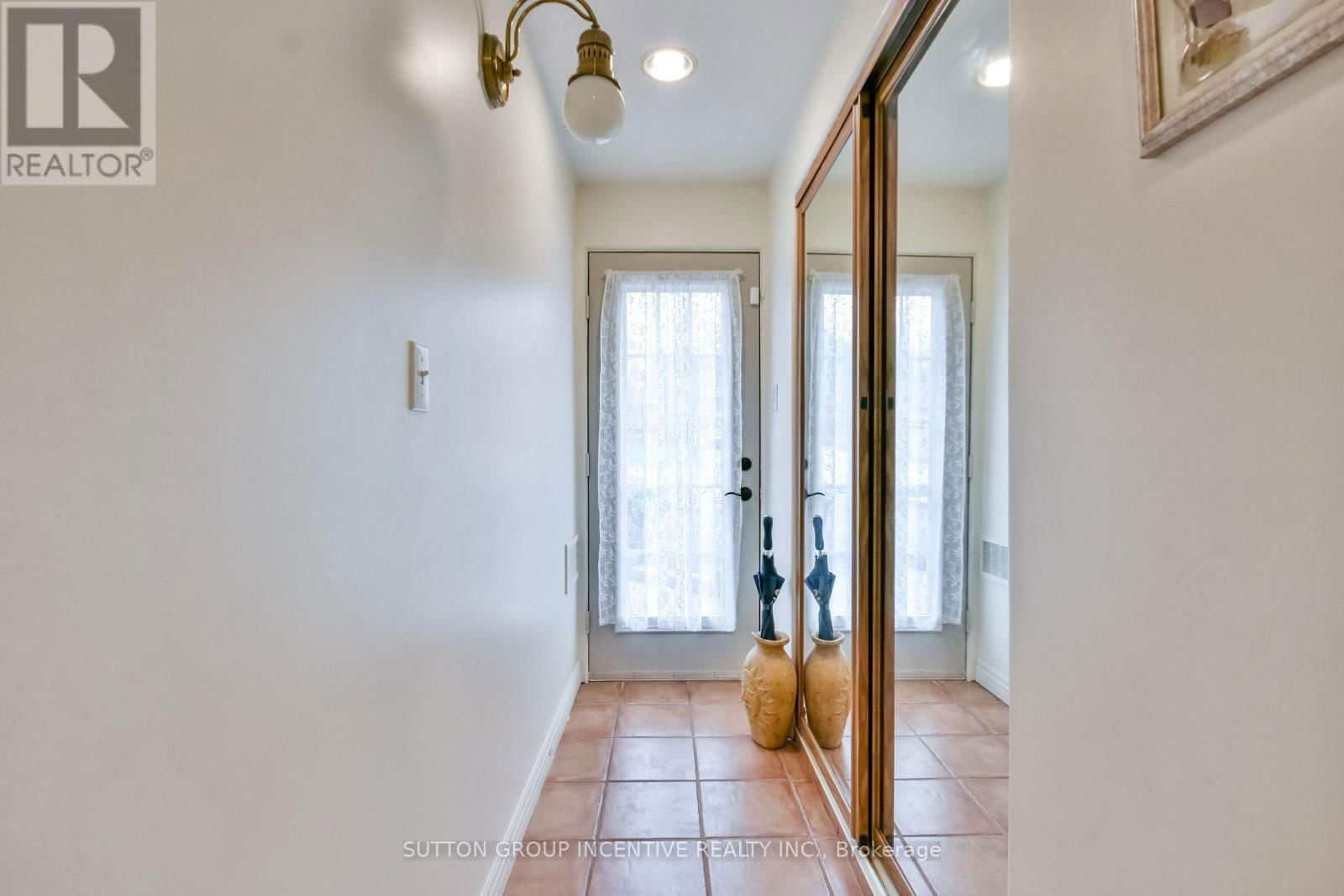 287 EDGEHILL DRIVE Image 27