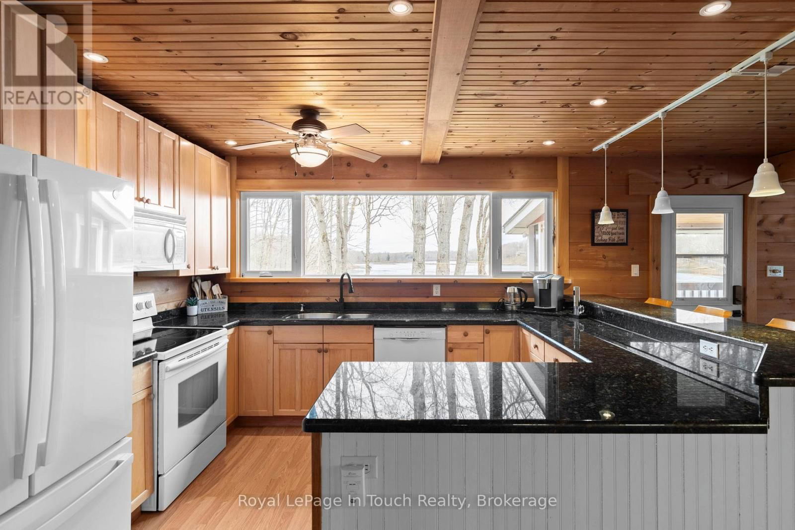 1472 OTTER POINT ROAD Image 16