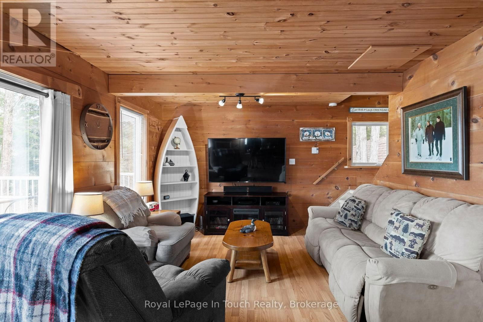 1472 OTTER POINT ROAD Image 18