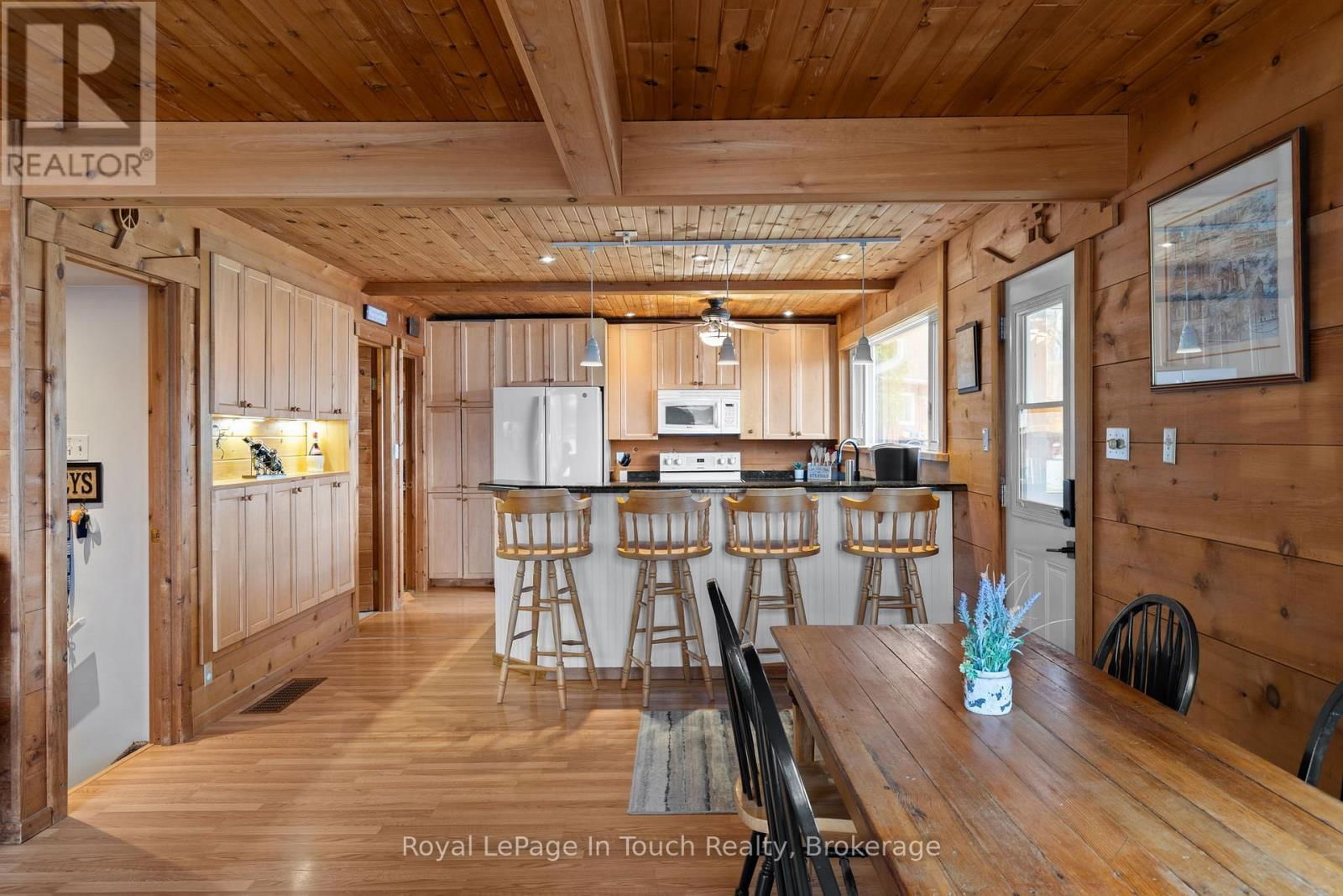 1472 OTTER POINT ROAD Image 23