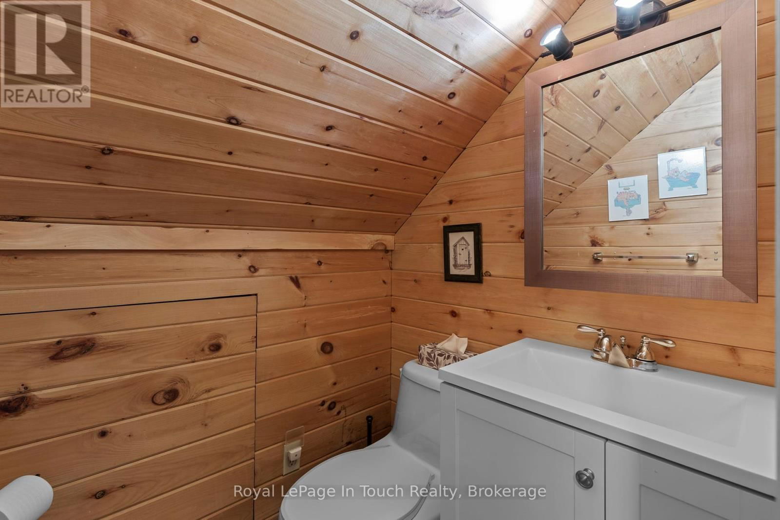 1472 OTTER POINT ROAD Image 35