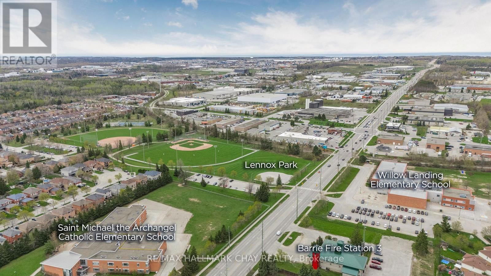 6 - 1 LEGGOTT AVENUE Image 25