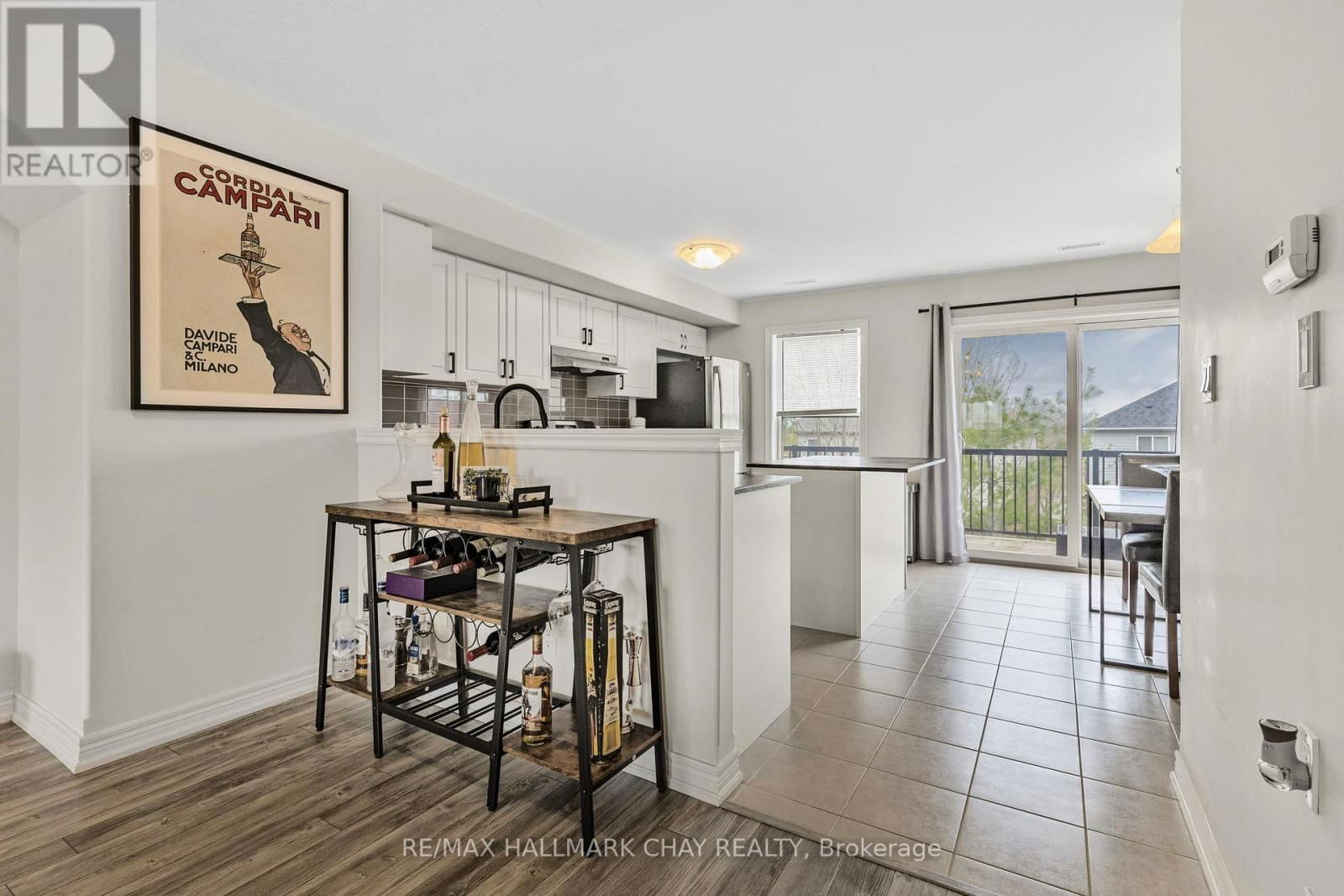 6 - 1 LEGGOTT AVENUE Image 6