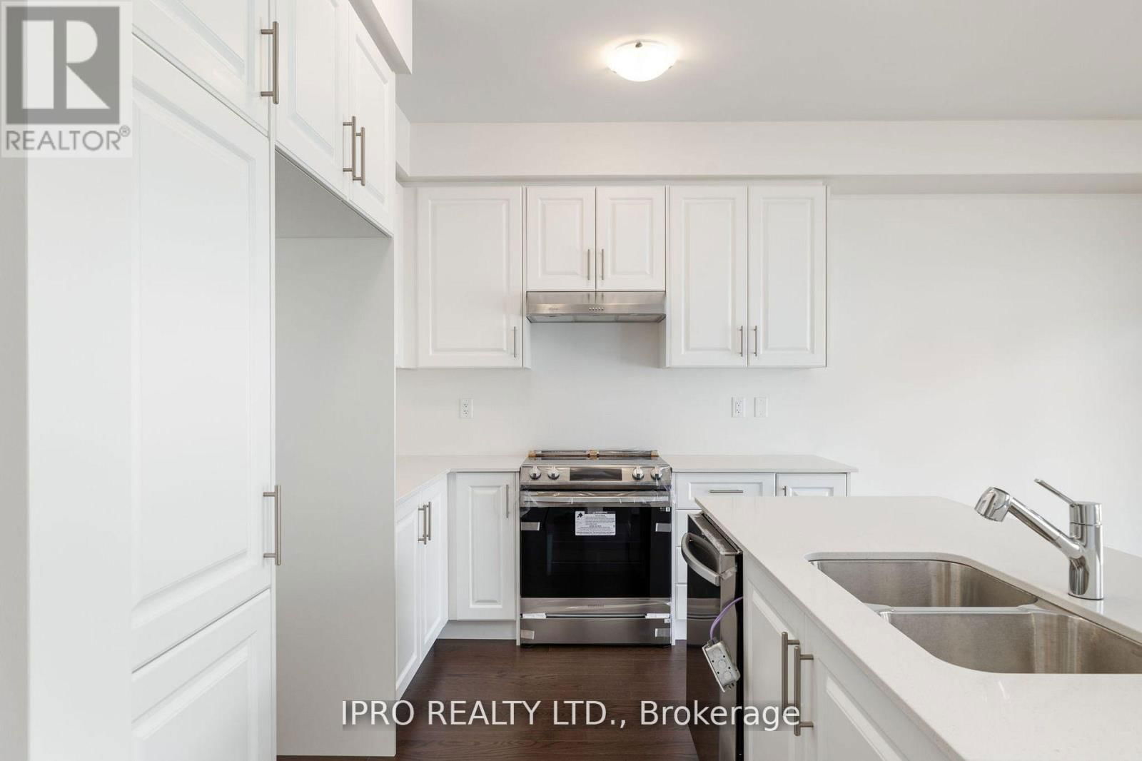11 PHOENIX BOULEVARD Image 11