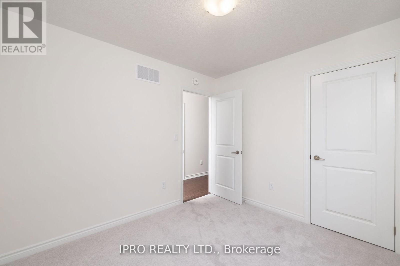 11 PHOENIX BOULEVARD Image 23