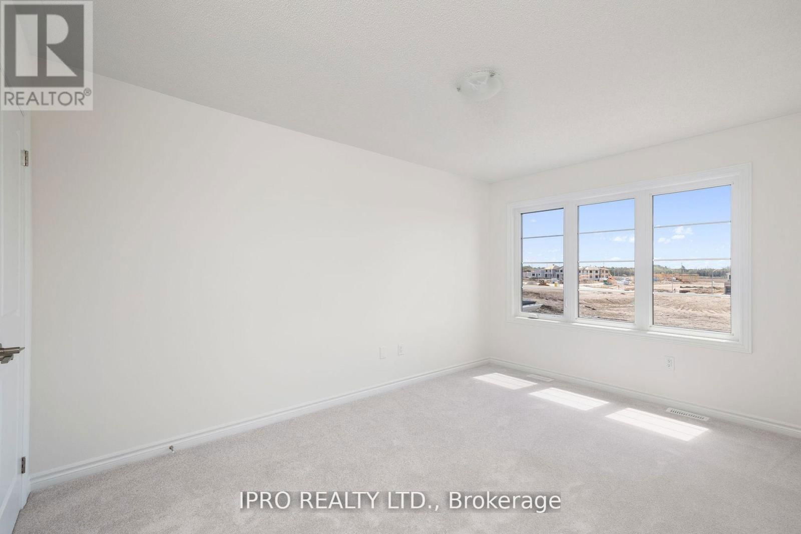 11 PHOENIX BOULEVARD Image 27