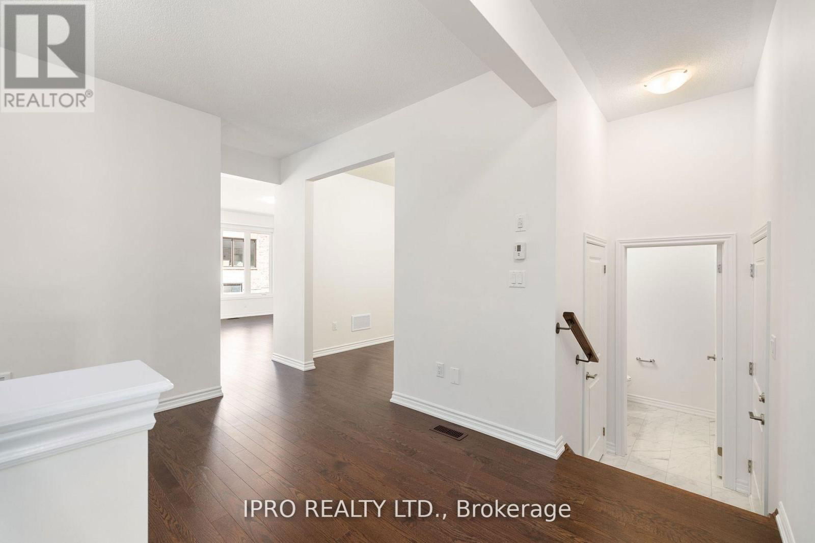 11 PHOENIX BOULEVARD Image 8