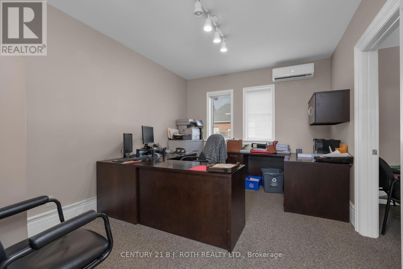 80 WORSLEY STREET Image 11