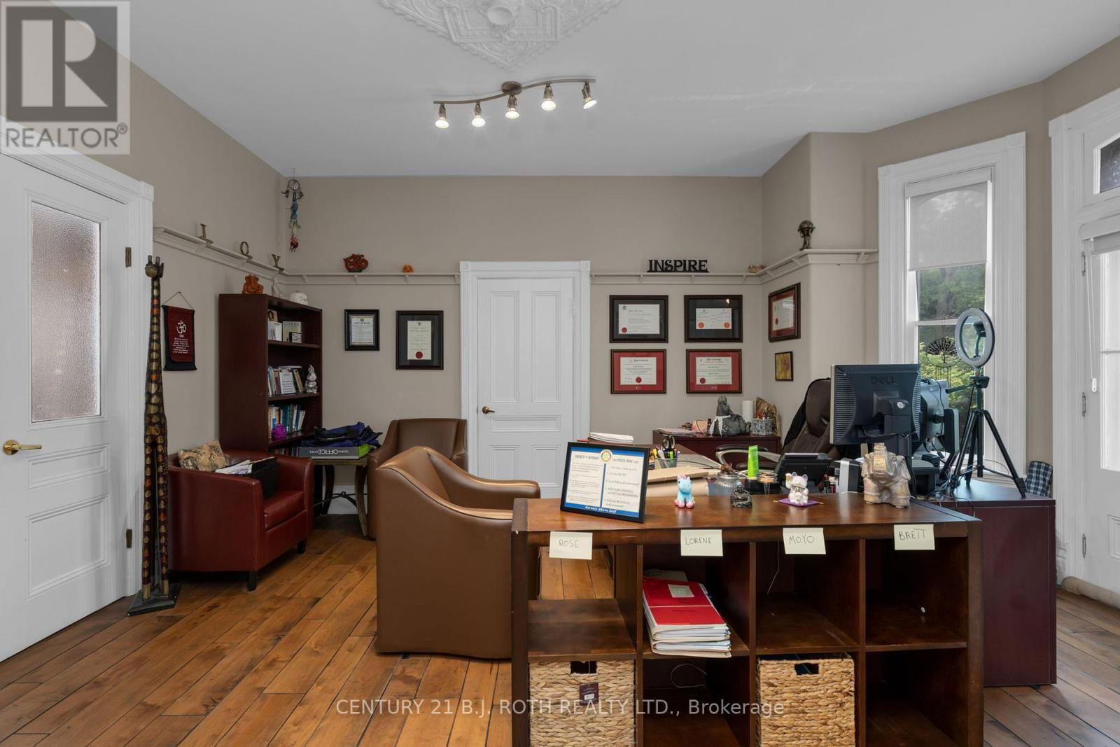 80 WORSLEY STREET Image 6