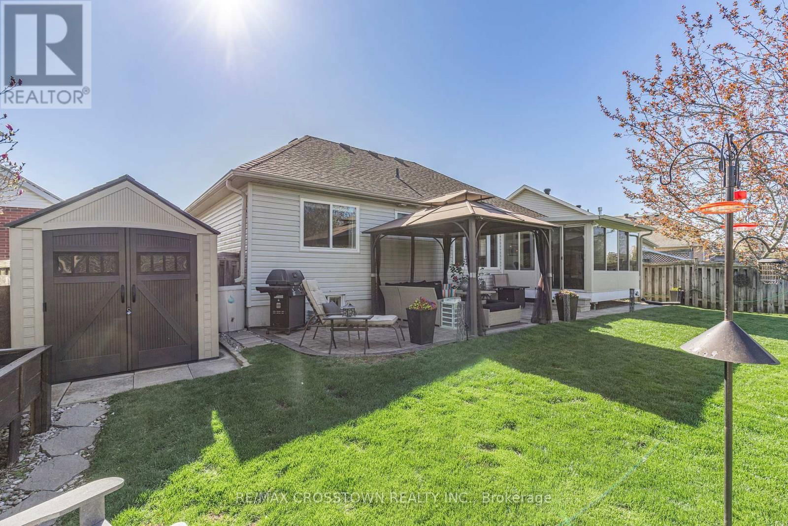 40 COUNTRY LANE Image 36