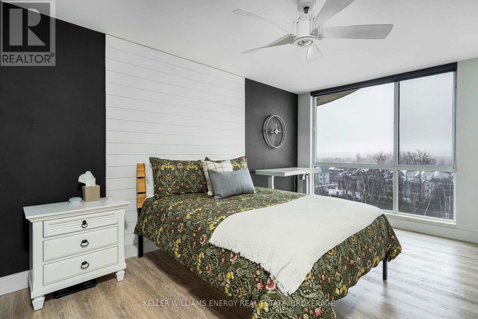901 - 24 RAMBLINGS WAY Image 18