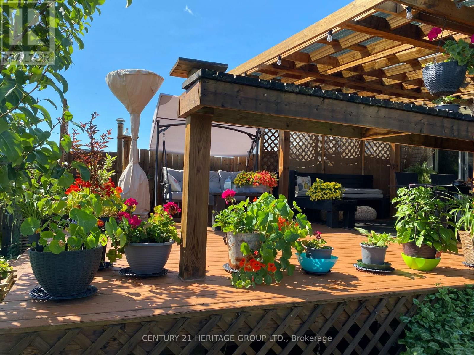 31 LANCASTER COURT Image 35