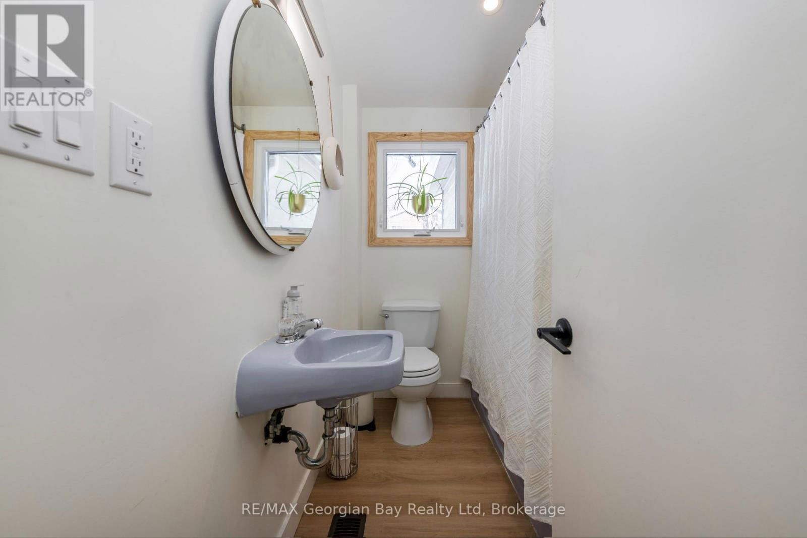 1169 TINY BEACHES ROAD NORTH Image 14
