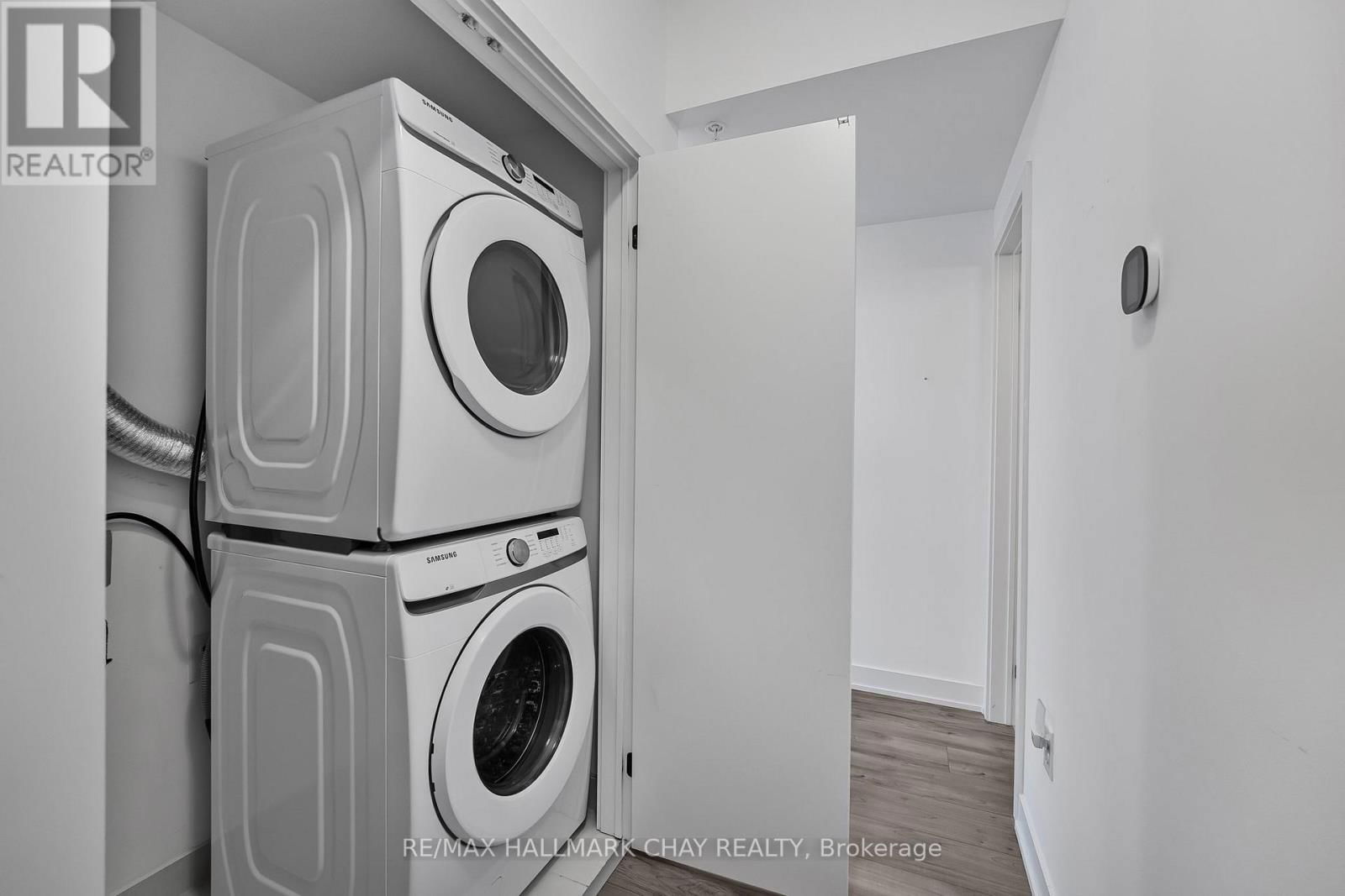208 - 6 SPICE WAY Image 10