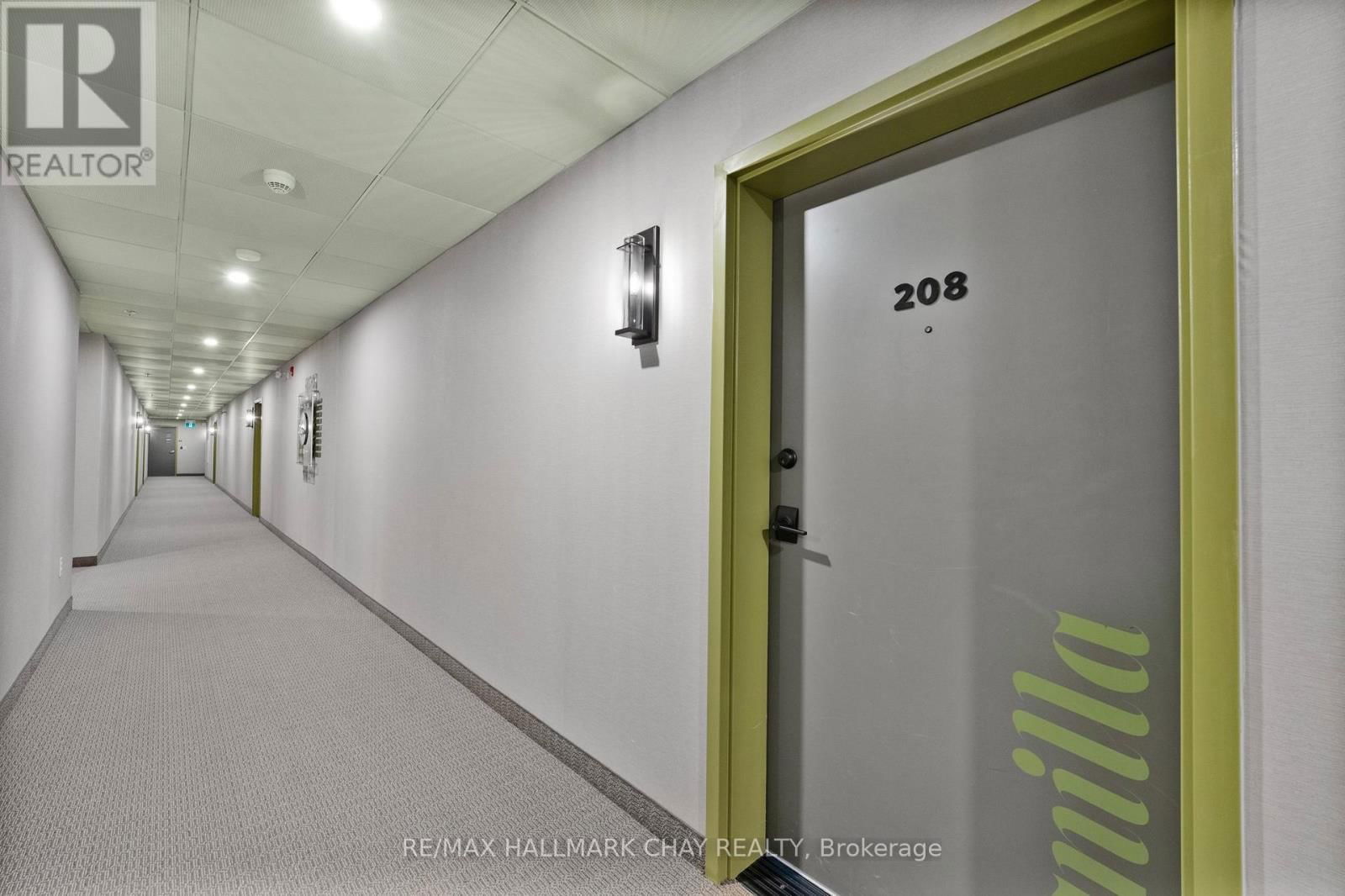 208 - 6 SPICE WAY Image 12