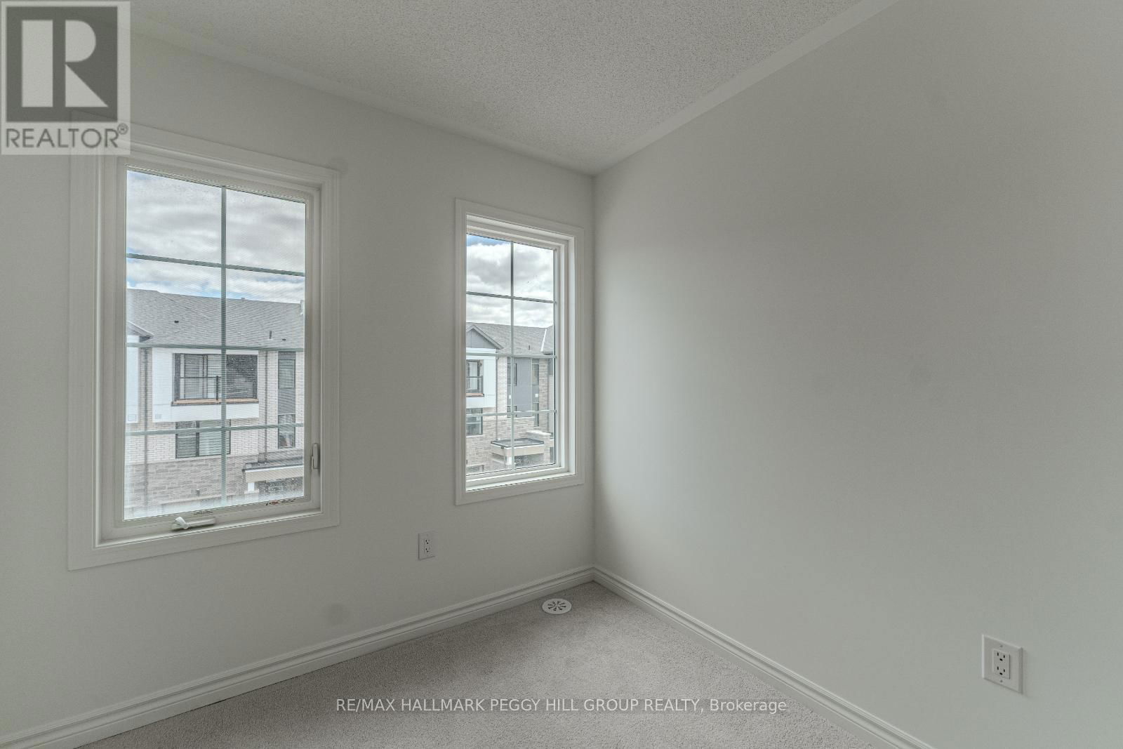 37 PEAREN LANE Image 11