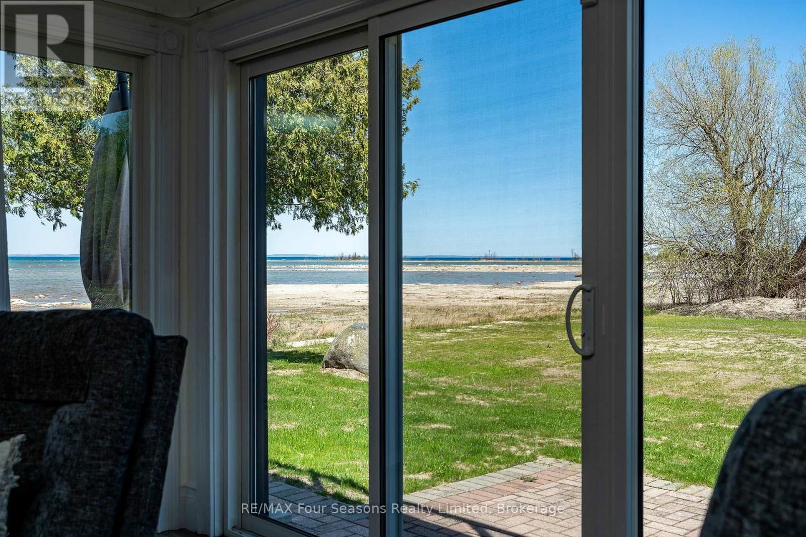 18 - 44 TROTT BOULEVARD Image 21