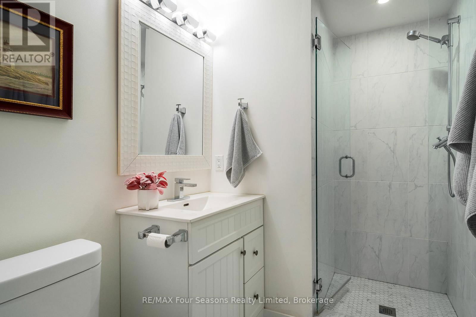 18 - 44 TROTT BOULEVARD Image 36