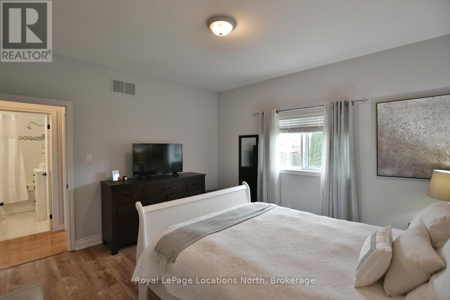 10 BARR STREET Image 21
