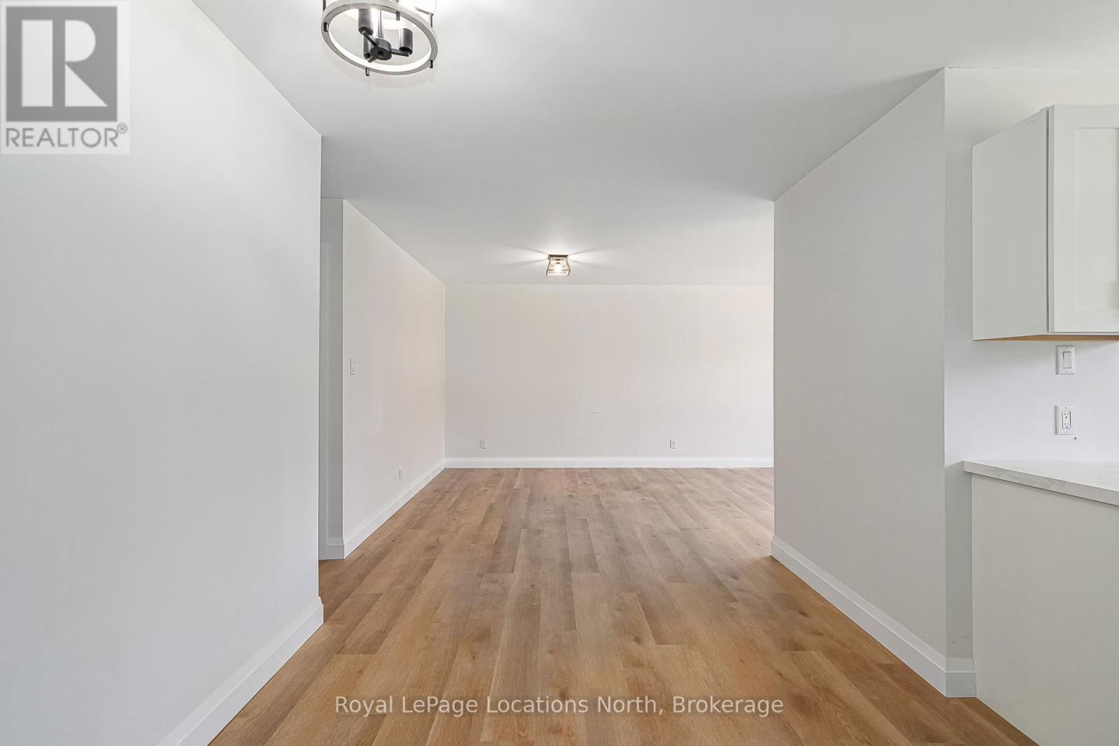 11 LISBON COURT Image 12
