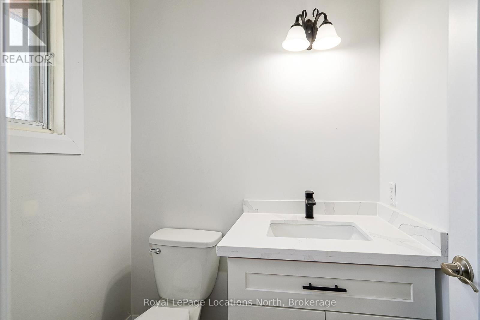 11 LISBON COURT Image 30