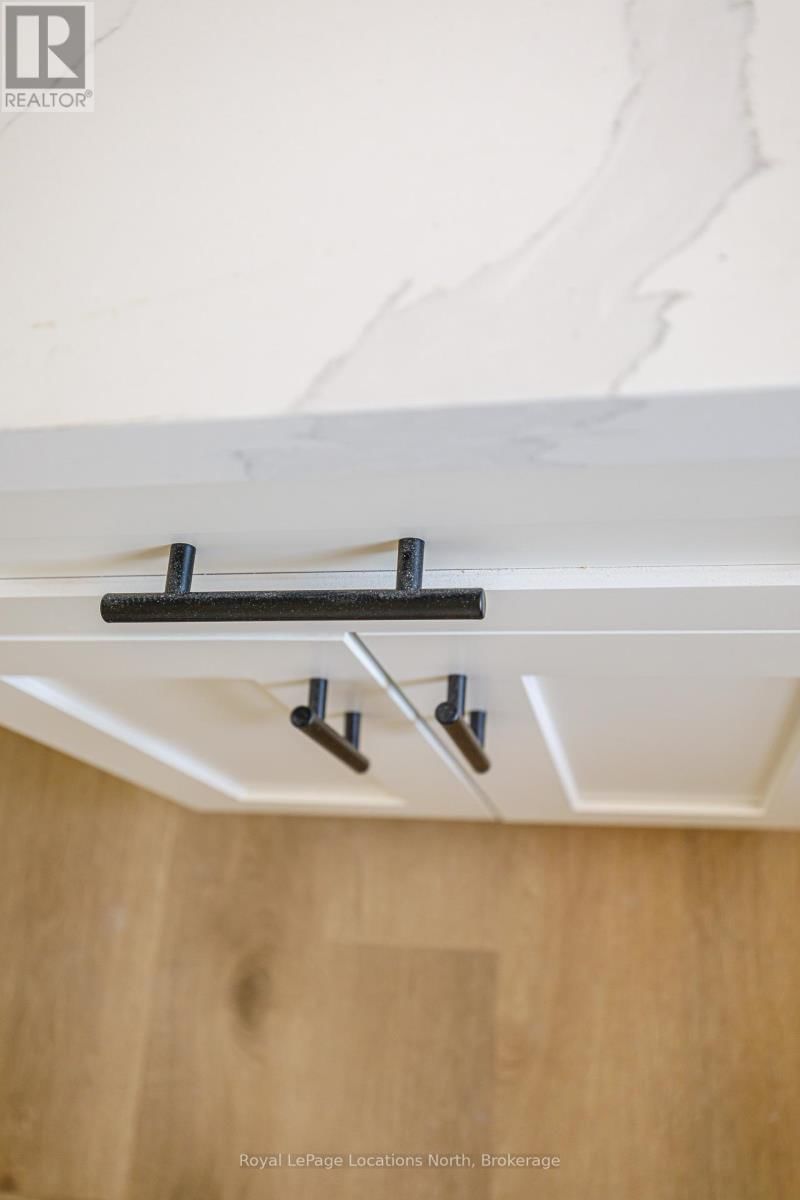11 LISBON COURT Image 35