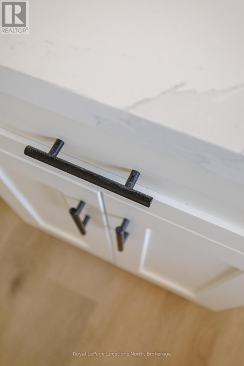 11 LISBON COURT Image 36