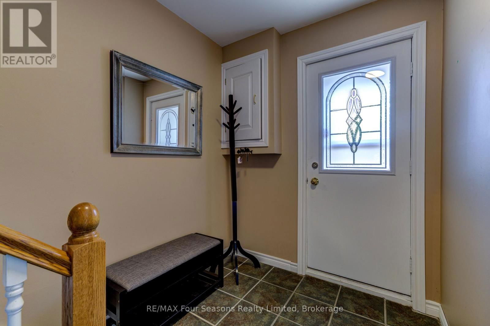226 - 17 HARBOUR STREET WEST Image 3