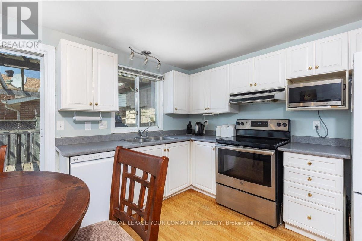 4 WELLS CRESCENT Image 12
