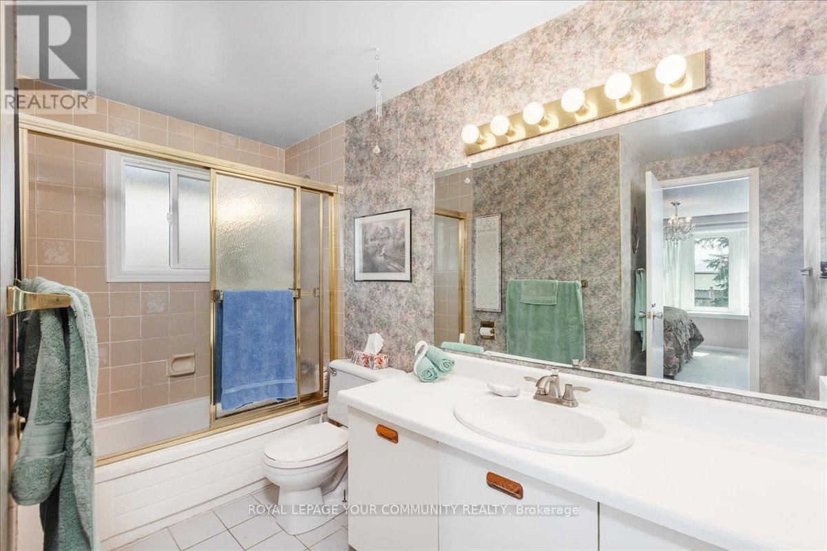 4 WELLS CRESCENT Image 15