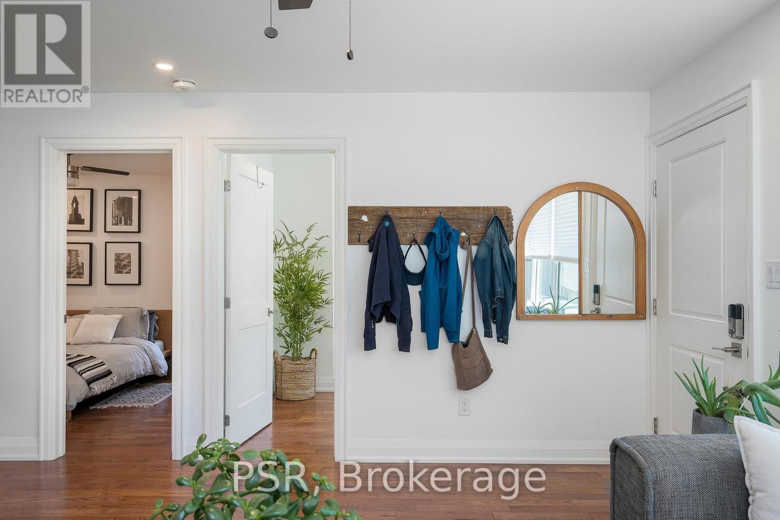 22 JANE STREET Image 11