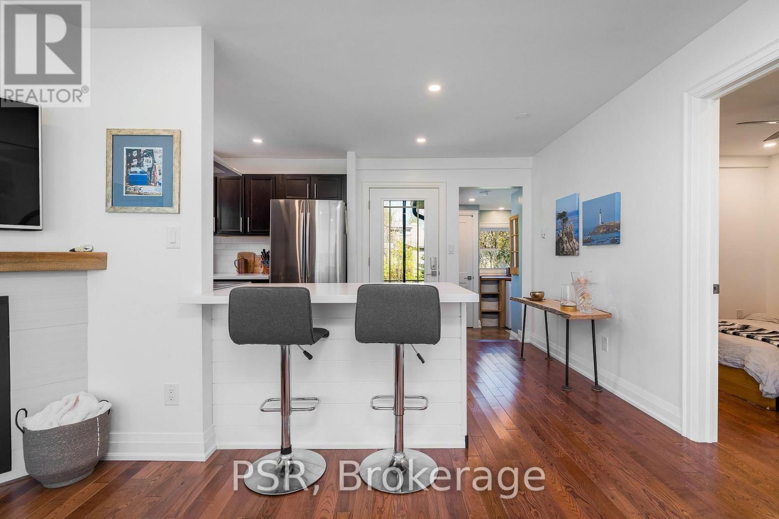 22 JANE STREET Image 12