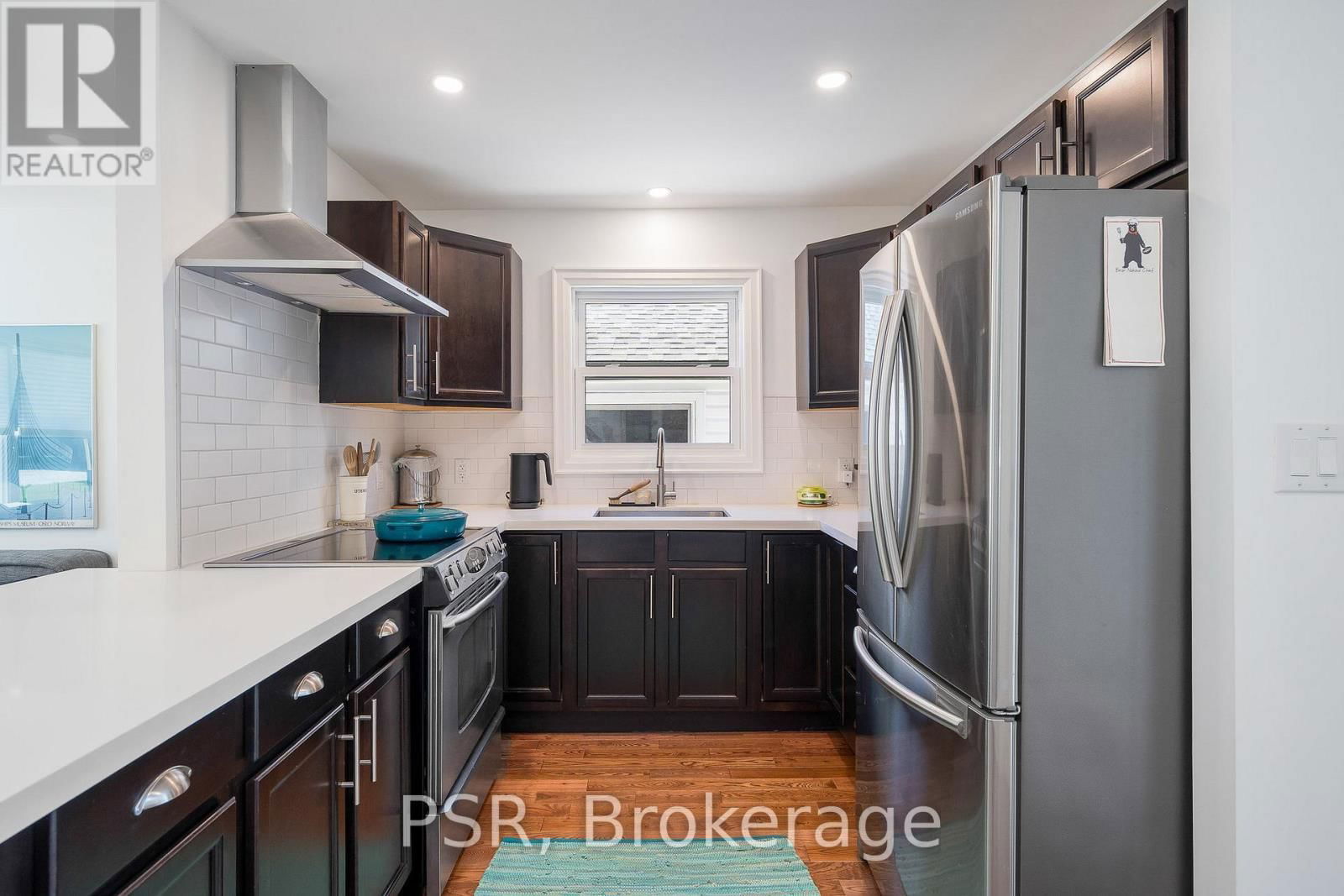 22 JANE STREET Image 15