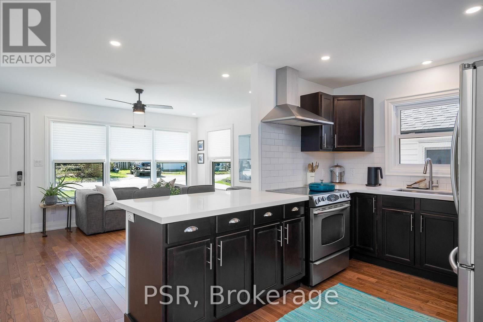 22 JANE STREET Image 16