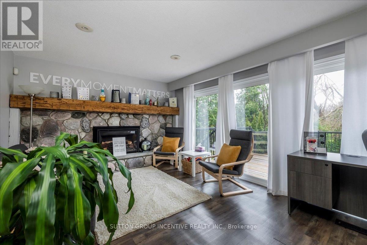 381-387 MAPLEVIEW DRIVE WEST Image 10
