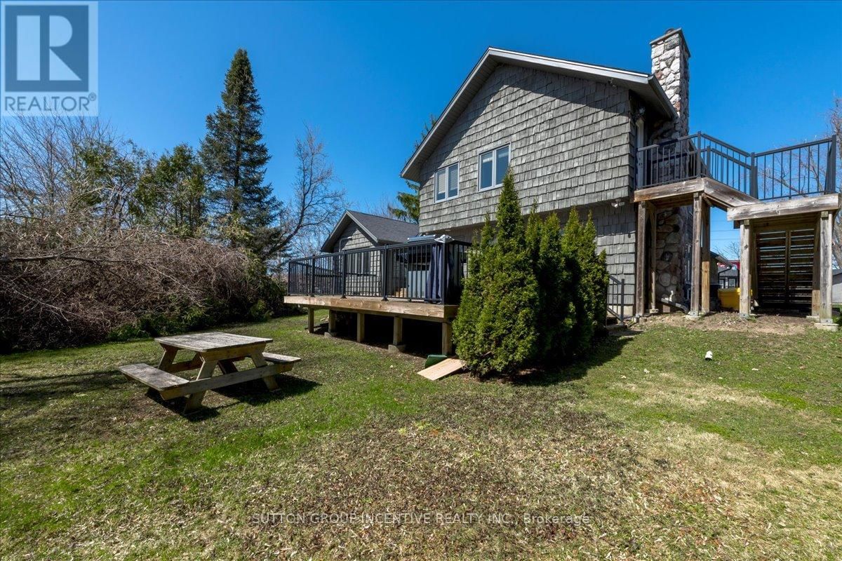 381-387 MAPLEVIEW DRIVE WEST Image 30