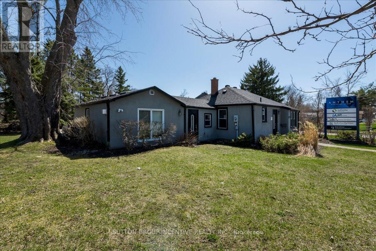 381-387 MAPLEVIEW DRIVE WEST Image 33