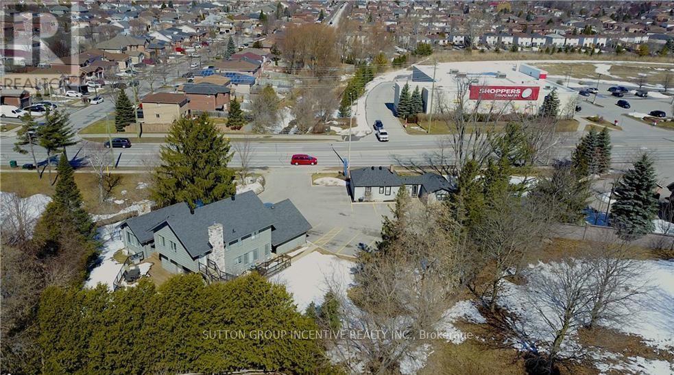 381-387 MAPLEVIEW DRIVE WEST Image 47