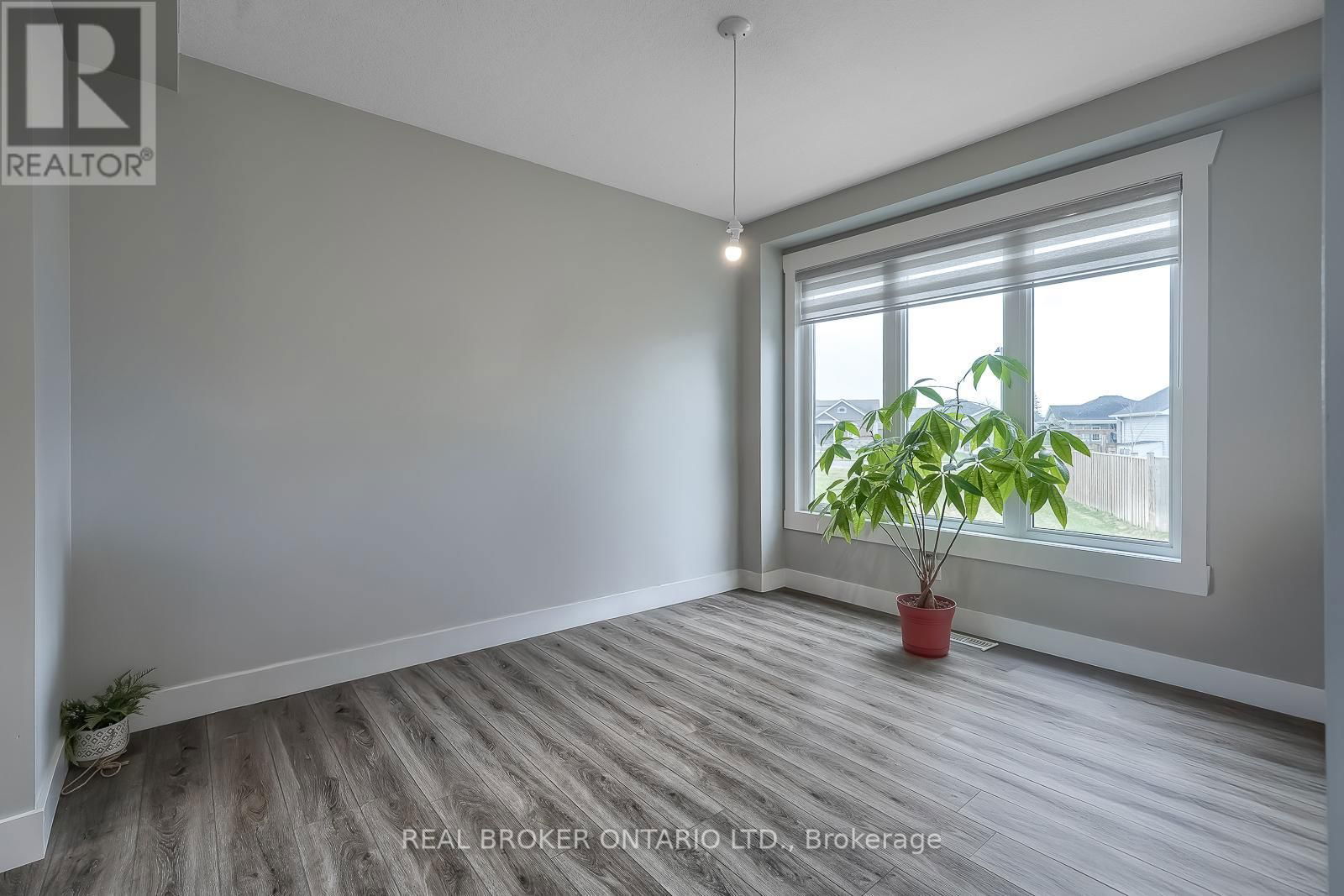 44 ALLENWOOD ROAD Image 13