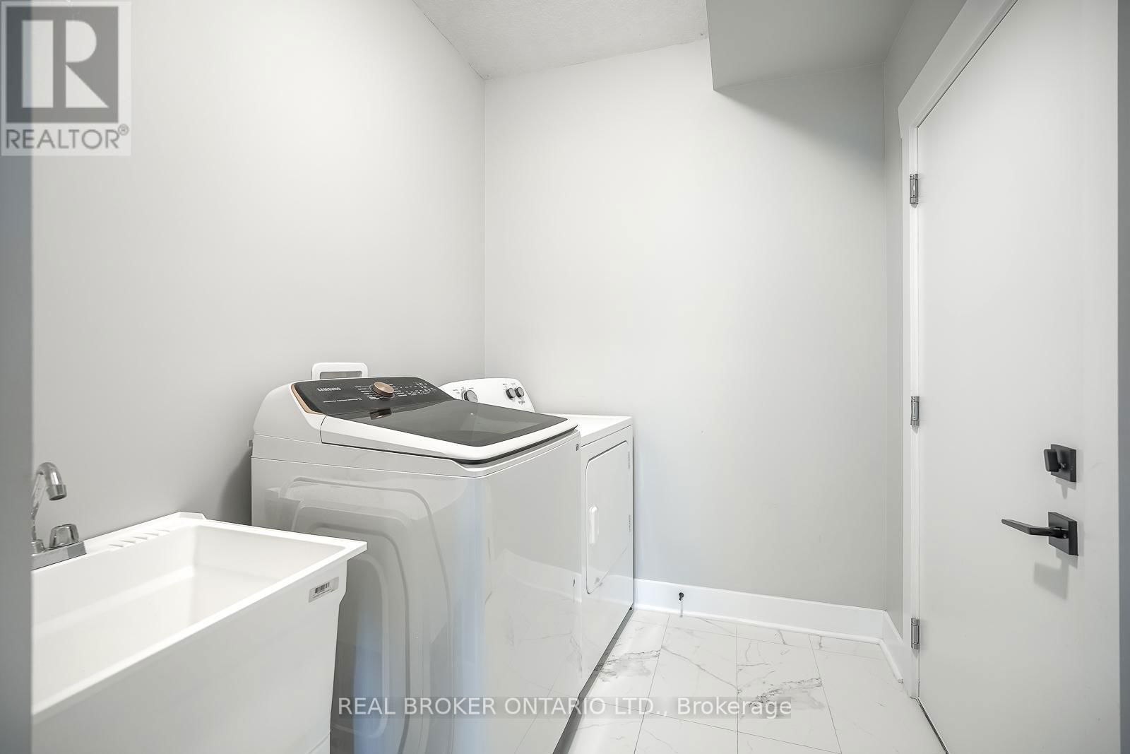 44 ALLENWOOD ROAD Image 15