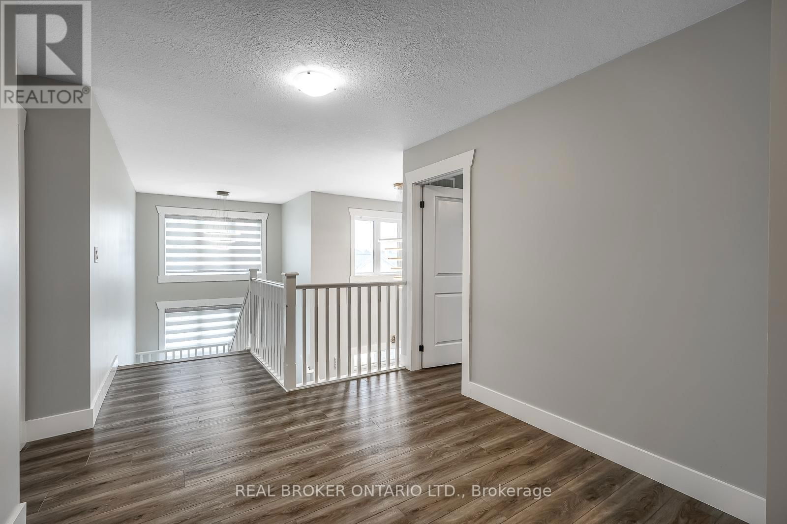 44 ALLENWOOD ROAD Image 26