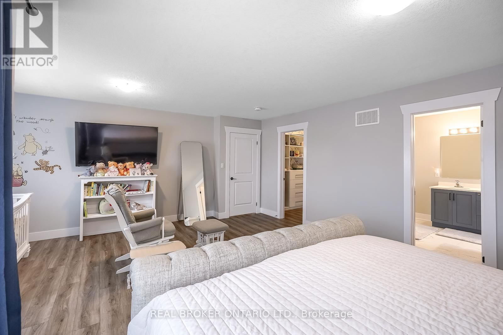 44 ALLENWOOD ROAD Image 29