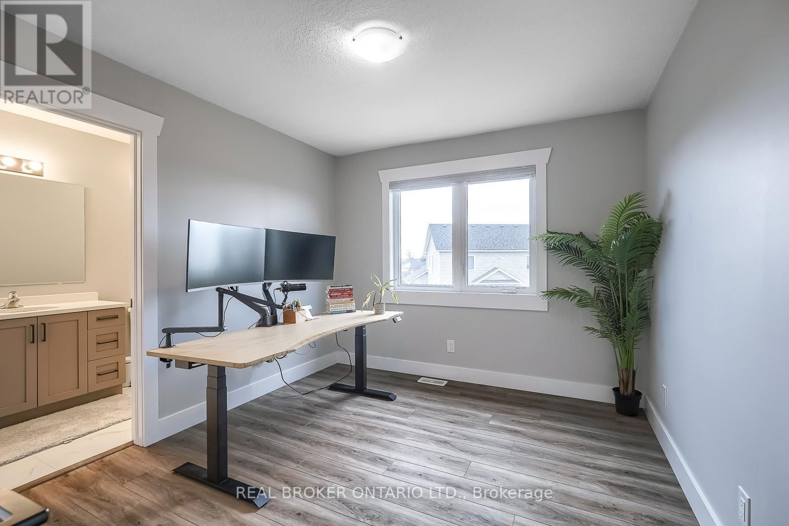 44 ALLENWOOD ROAD Image 42