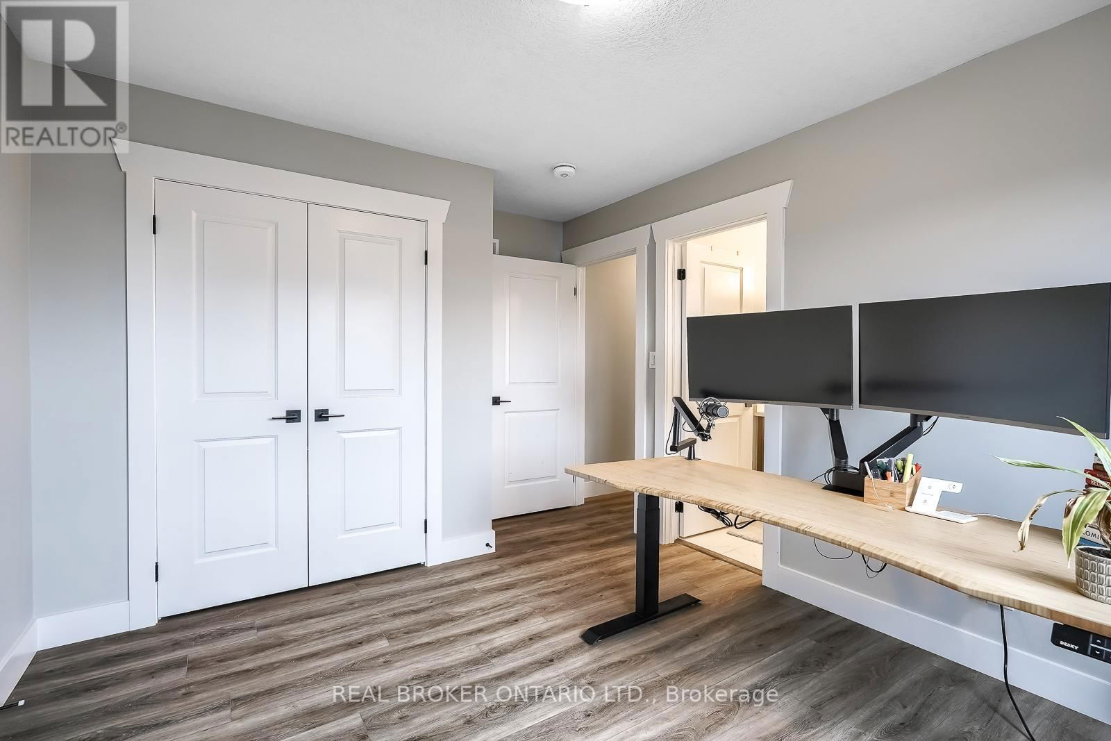 44 ALLENWOOD ROAD Image 43