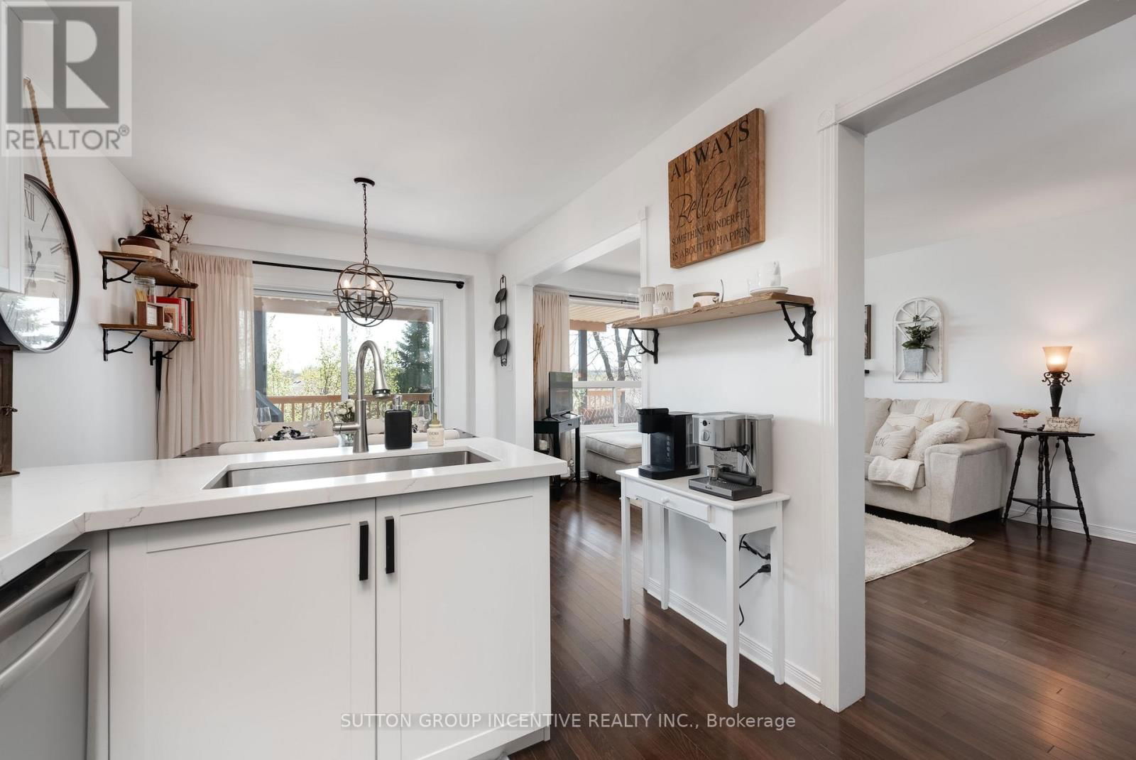 55 VANESSA DRIVE Image 10