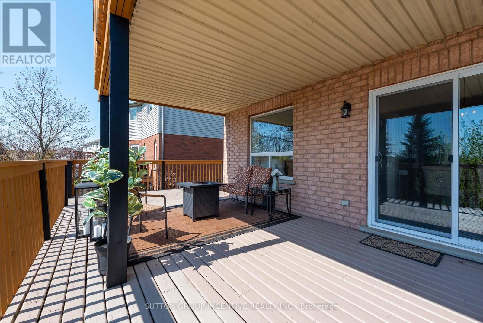 55 VANESSA DRIVE Image 21