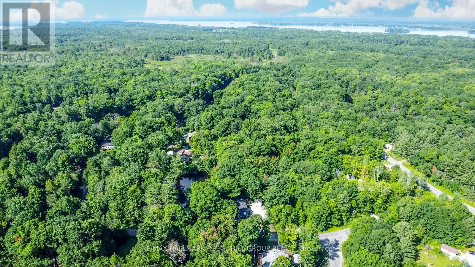 7498 ISLAND CRESCENT Image 2